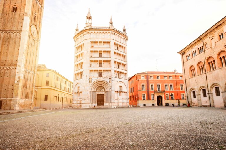 In the places of the Middle Ages in Parma